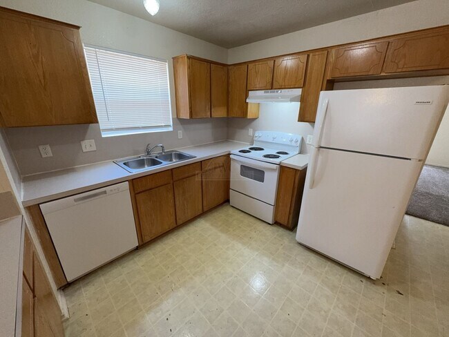 Building Photo - 4500 Deek Dr