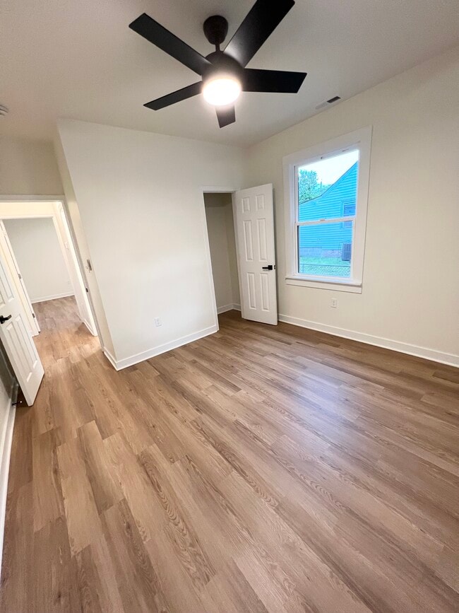 Building Photo - 1805 N 19th St