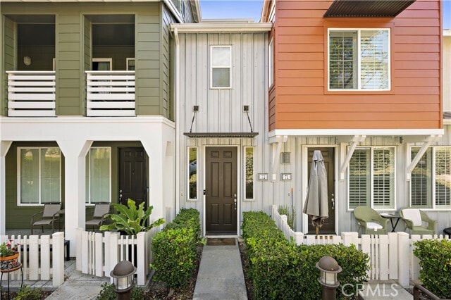 Building Photo - 73 Platinum Cir