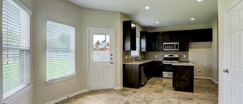 Building Photo - 18626 Each Elm Way