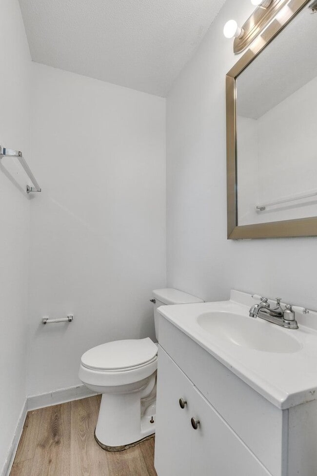 Building Photo - Castle Hayne Home for Rent!