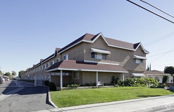 Building Photo - Walker Gardens