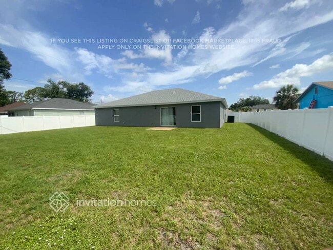Building Photo - 21271 Gaylord Ave