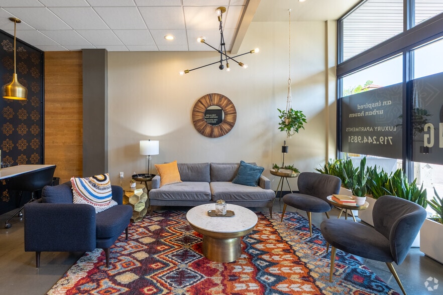 Primary Photo - Casa Mundi