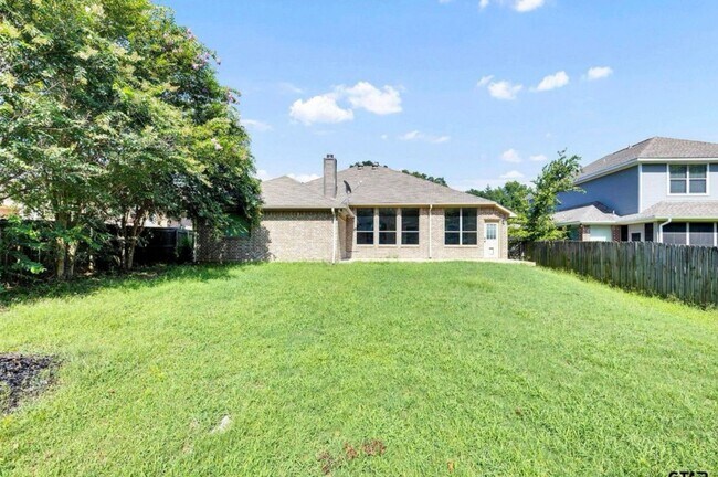 Building Photo - 19582 Ruggles Court