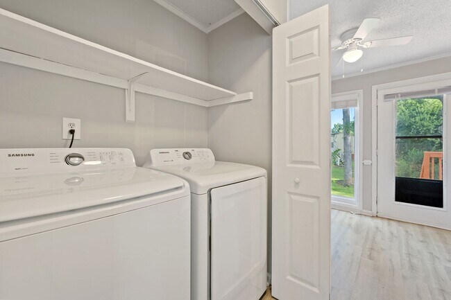 Building Photo - 9 Hayti Ln