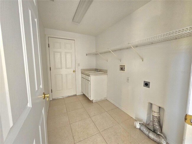 Building Photo - 2307 Messenger Cir