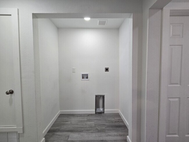 Building Photo - 202 Marston St