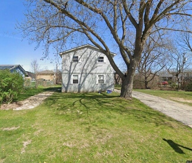 Building Photo - 2506 24th Pl