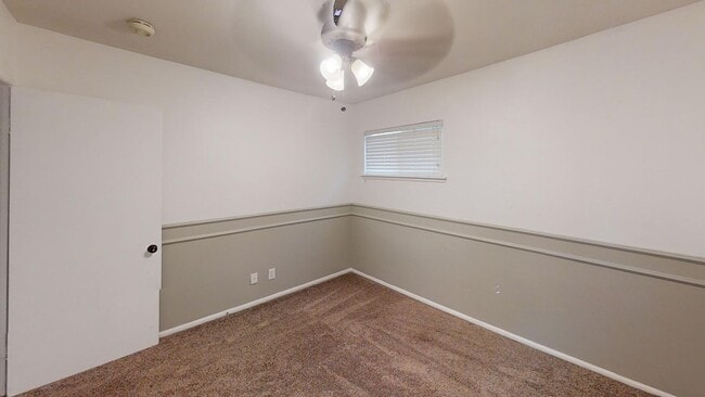 Building Photo - Charming Redlands Home