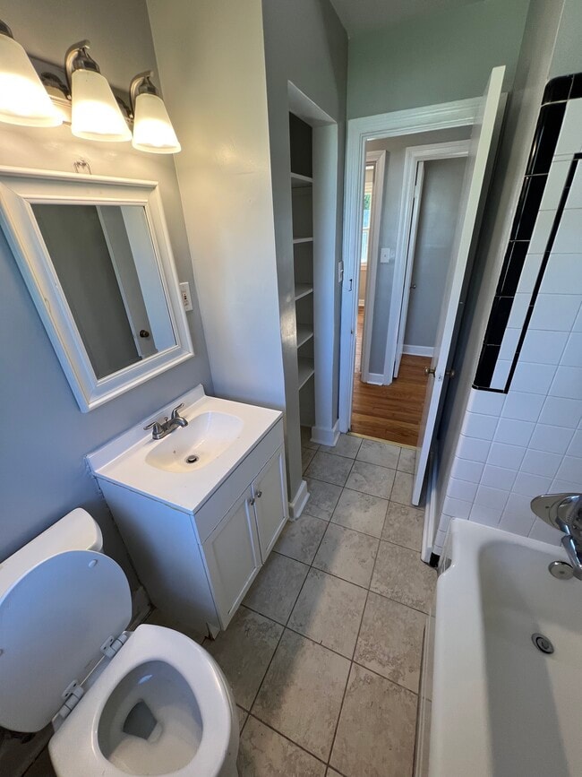 Building Photo - 3607 Harris Ave