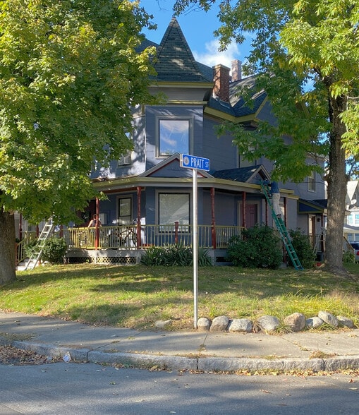 Exterior - 16 Eames St