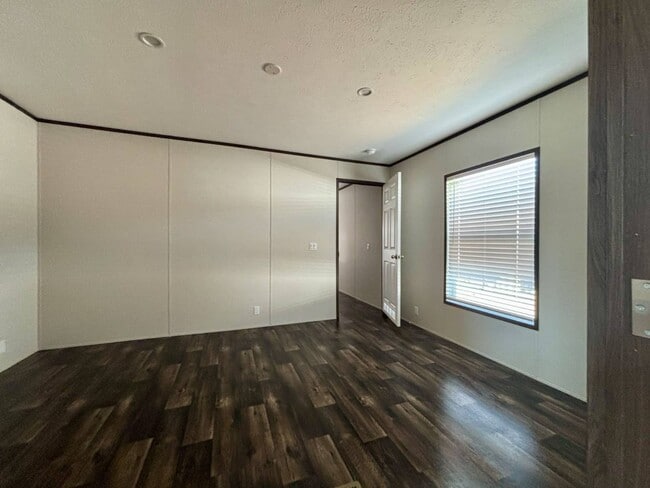 Building Photo - 2101 Ladnier Rd