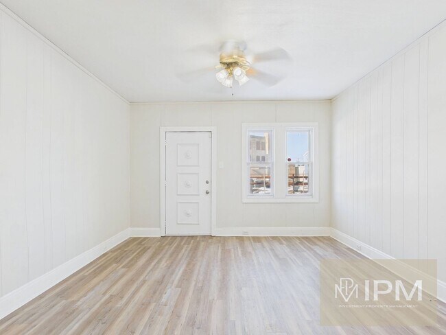 Building Photo - Charming 3 Bedroom, 1 Bath Home in York, Pa!