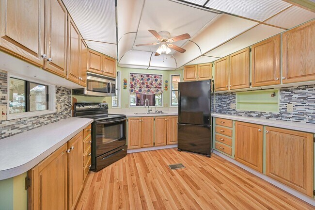 Building Photo - 10835 Vireo Cir