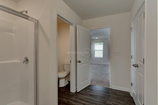 Building Photo - 5 BR/3 BTH Home in Selwyn Landing