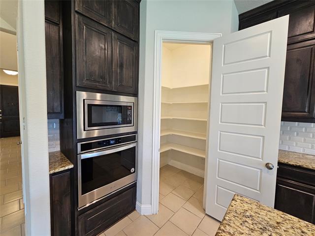 Building Photo - 210 Lariat Trail