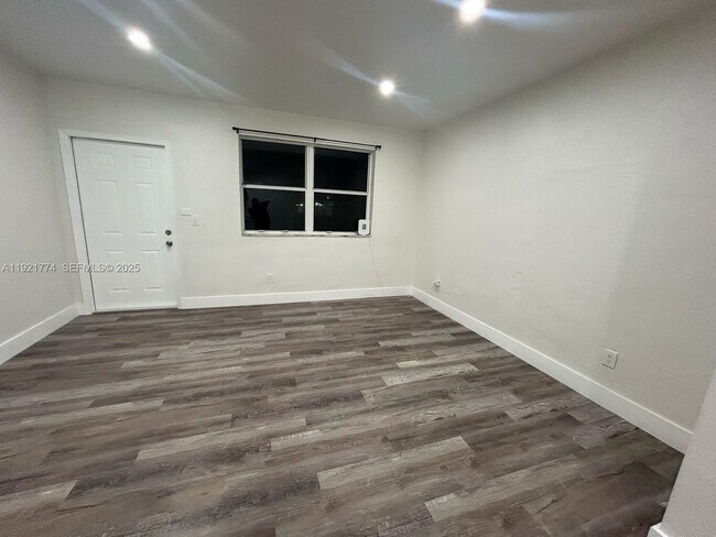 Building Photo - 2931 NW 47th St