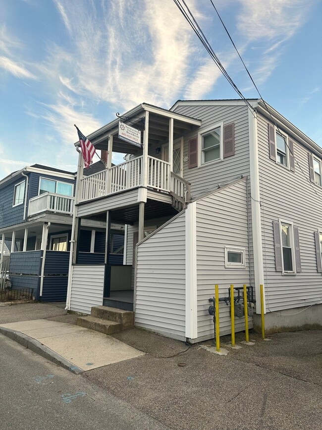 Building Photo - 3 M St