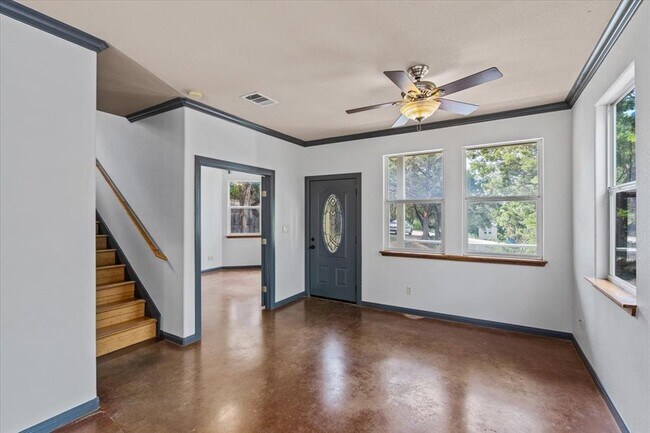 Building Photo - 15306 Oklahoma St