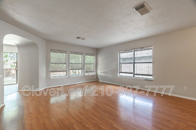 Building Photo - 8019 Hilltop Crest