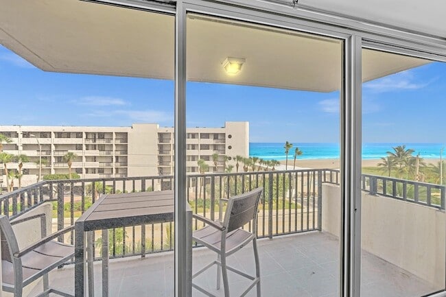 Building Photo - 525 N Ocean Blvd