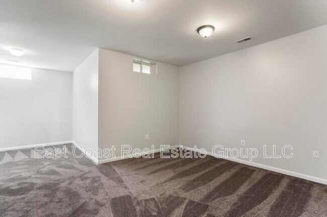 Building Photo - 314 Starkey's Landing