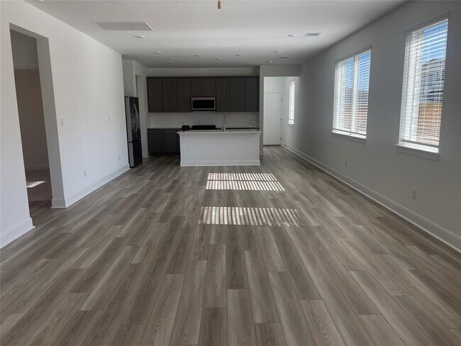 Building Photo - 544 Bauer Lp