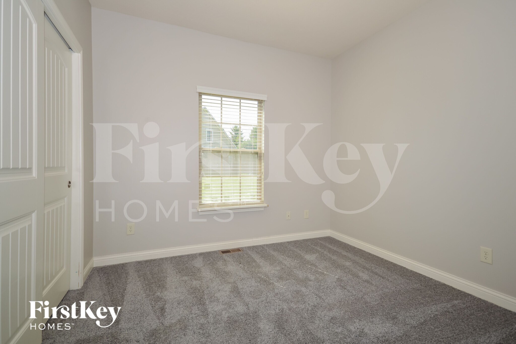 Building Photo - 4405 Nottinghill Dr