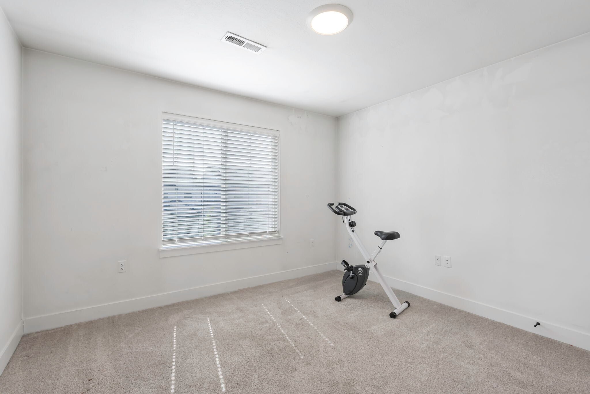 Building Photo - 12356 Eovaldi Ave