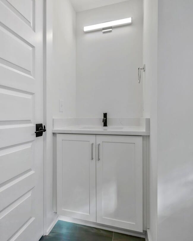 Building Photo - Brand new build home in Old Hickory | 1/2 off first months rent!