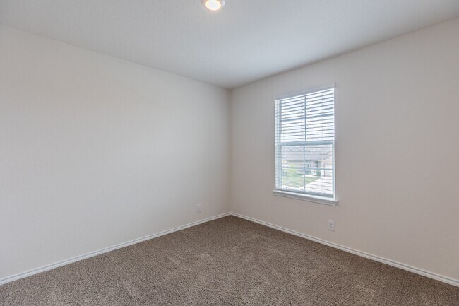 Building Photo - 13021 Kalinoski