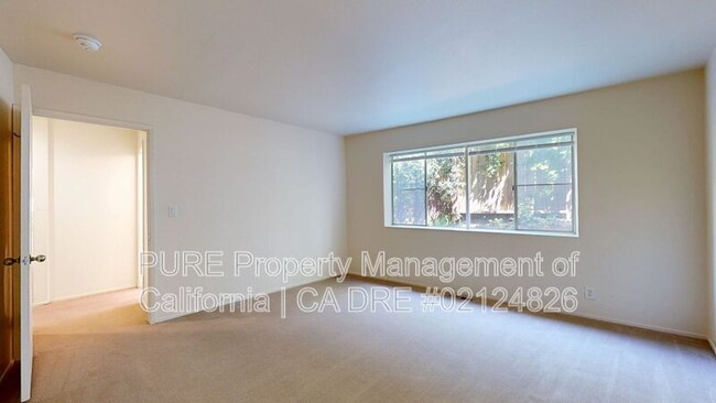Building Photo - 236 San Carlos Ave