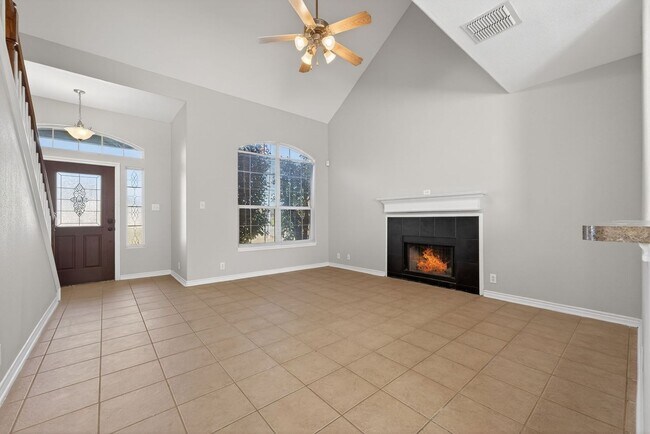 Building Photo - Spacious 4BR Home w/ Game Room | No HOA | Prime Selma Location - Realtor Commission: $500