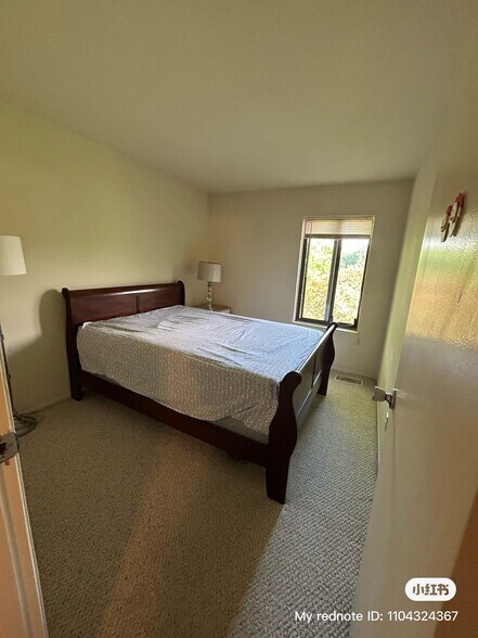Building Photo - 779 Watersedge Dr
