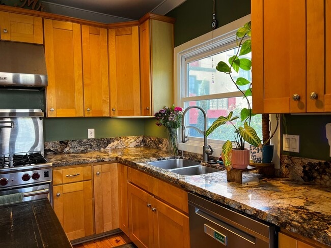 Building Photo - Charming Restored Craftsman in the Heart of North Park