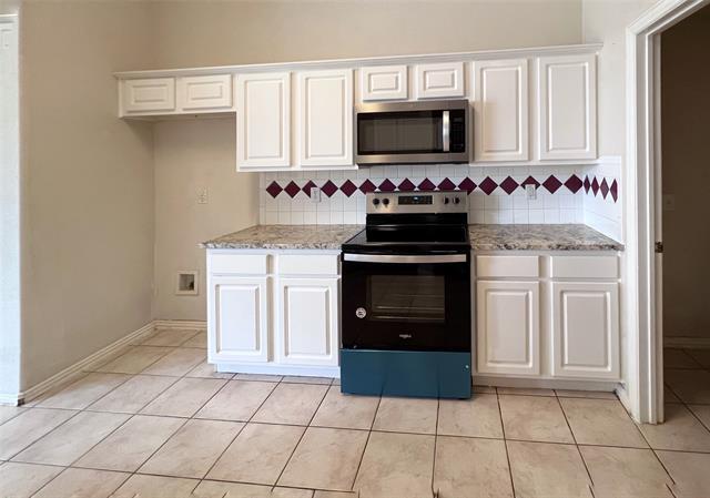 Building Photo - 2828 Bradford Oaks Dr