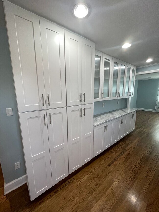 Building Photo - East Nashville!