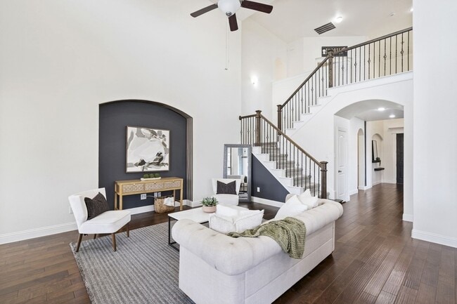 Building Photo - 124 Lavender Ln