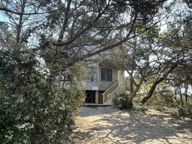 Building Photo - 42091 Dune Wy
