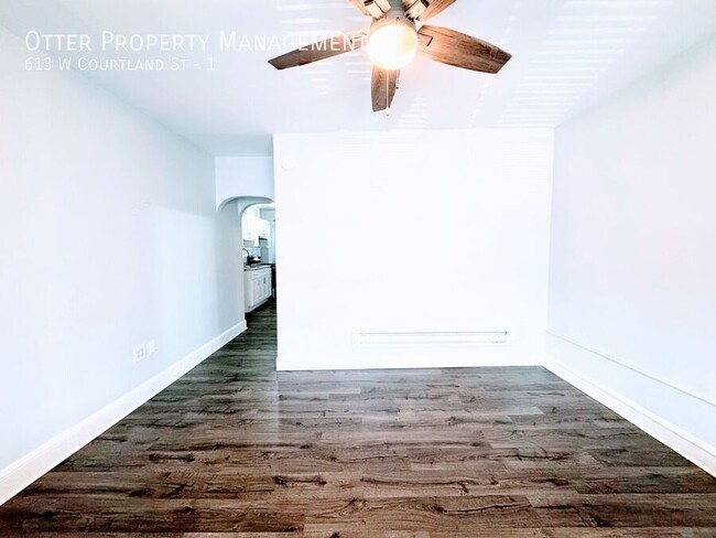 Building Photo - 613 W Courtland St