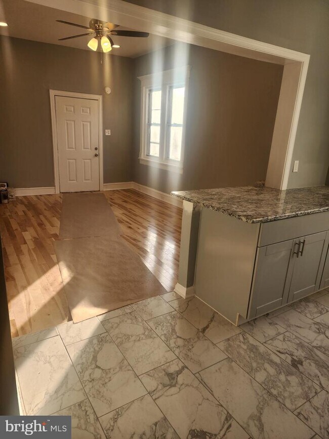 Building Photo - 2807 W Allegheny Ave