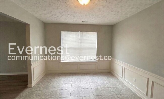 Building Photo - 3711 Sandy Shoals Ln