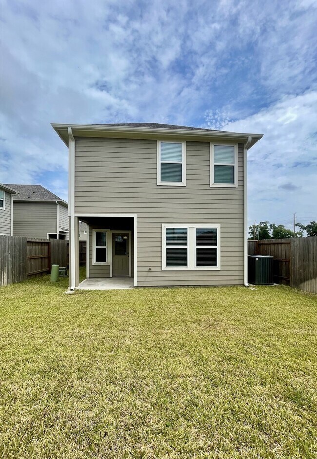 Building Photo - 3623 Pathfinder Ct