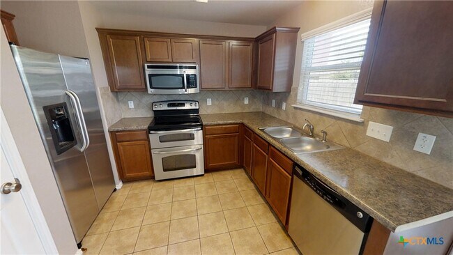 Building Photo - 5014 Sorcerer Ct