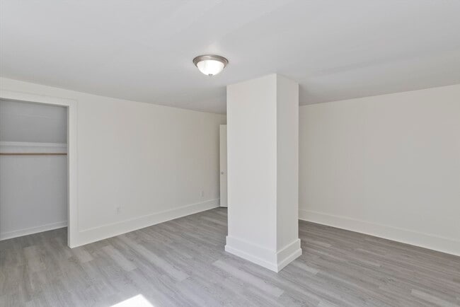 Building Photo - 22 Highland Ave