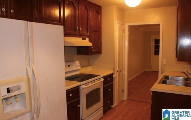 Building Photo - 359 Jamestown Manor Dr