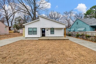 Building Photo - 2853 Choctaw Ave