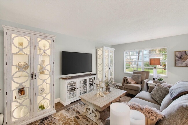 Building Photo - 292 Piedmont G