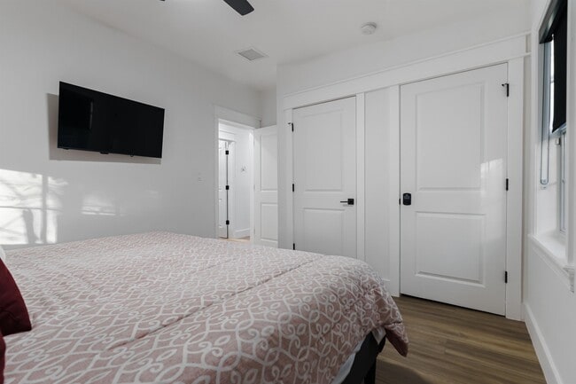 Building Photo - 1821 Jackson Bluff Rd